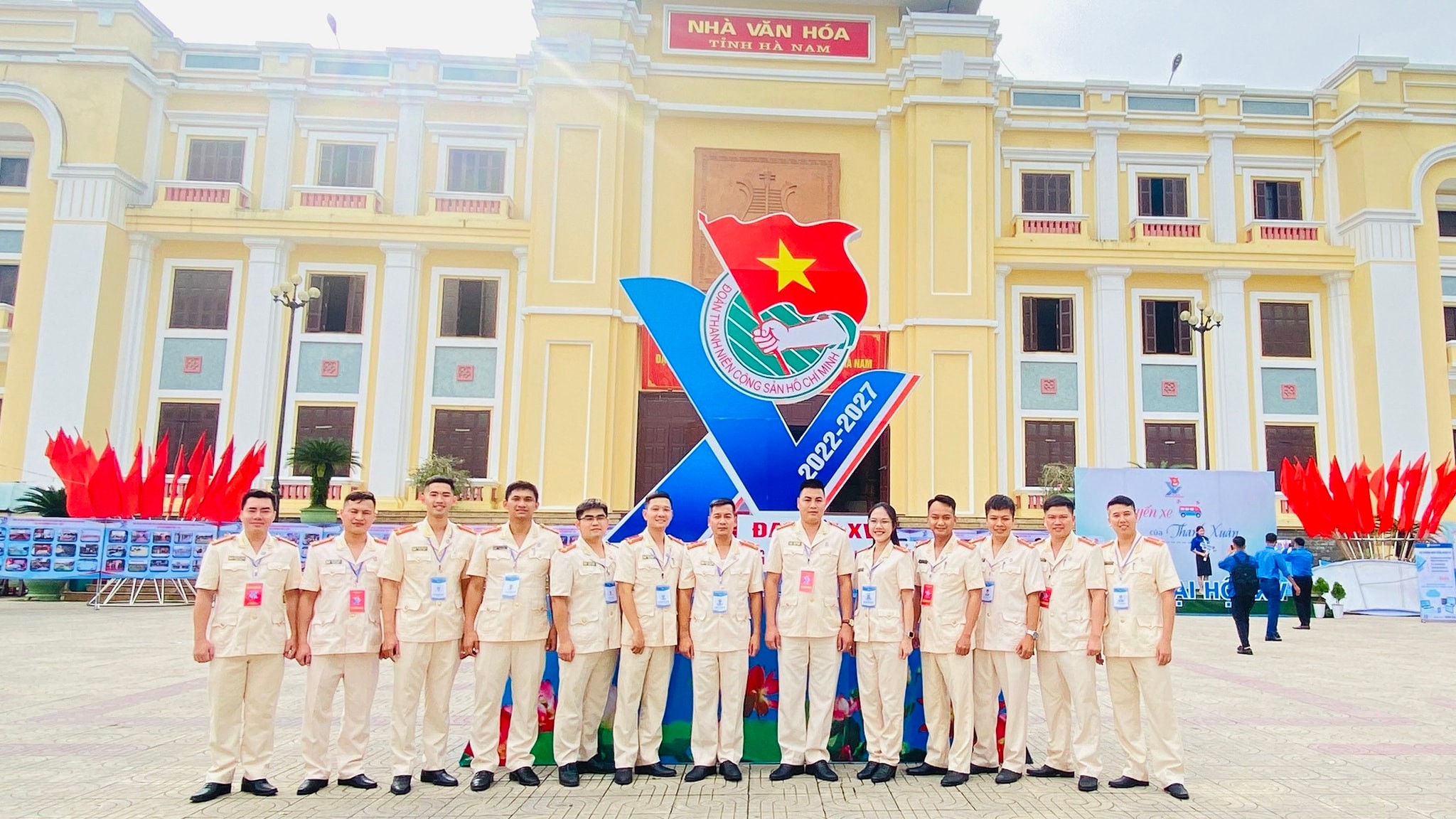 Hình ảnh các đại biểu trước phiên trọng thể đại hội đại biểu đoàn TNCS Hồ Chí Minh tỉnh Hà Nam lần thứ XV, nhiệm kỳ 2022 - 2027