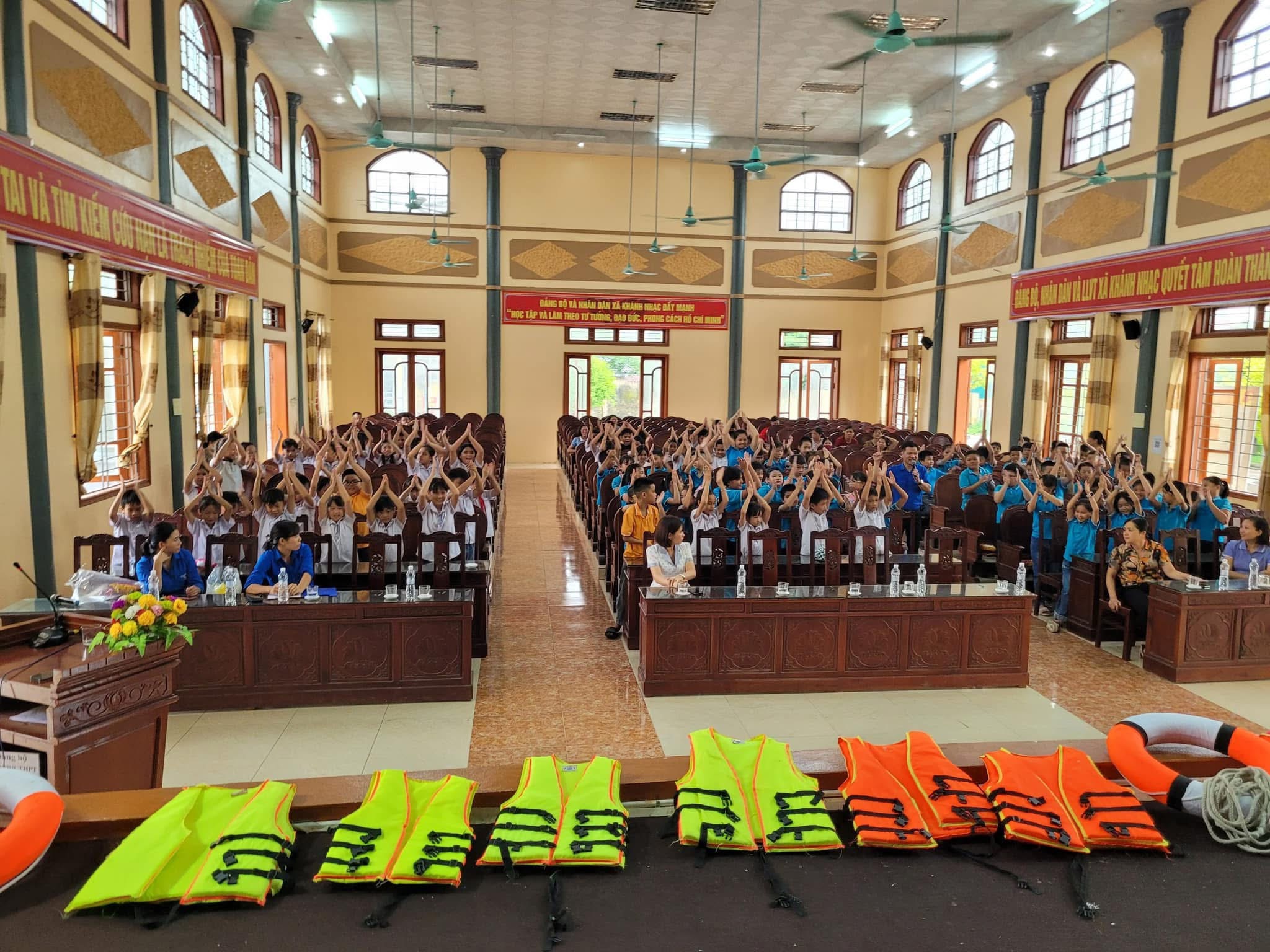 GIẢI PHÁP HIỆU QUẢ ĐỂ GIẢM TỈ LỆ TRẺ EM ĐUỐI NƯỚC QUA CÁC BUỔI CHUYÊN ĐỀ