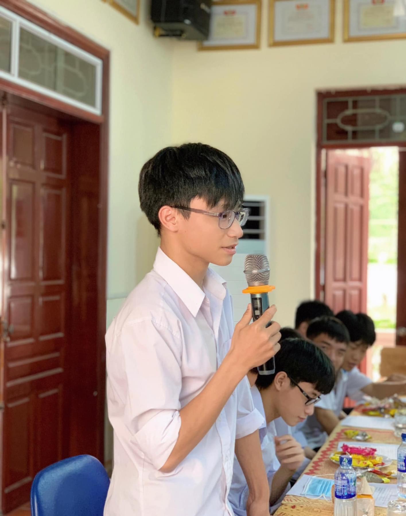 Đoàn trường THPT Nguyễn Công Trứ triển khai phong trào “Học sinh 3 tốt”