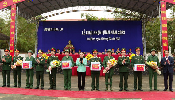 Ninh Bình tưng bừng ngày hội giao nhận quân năm 2023
