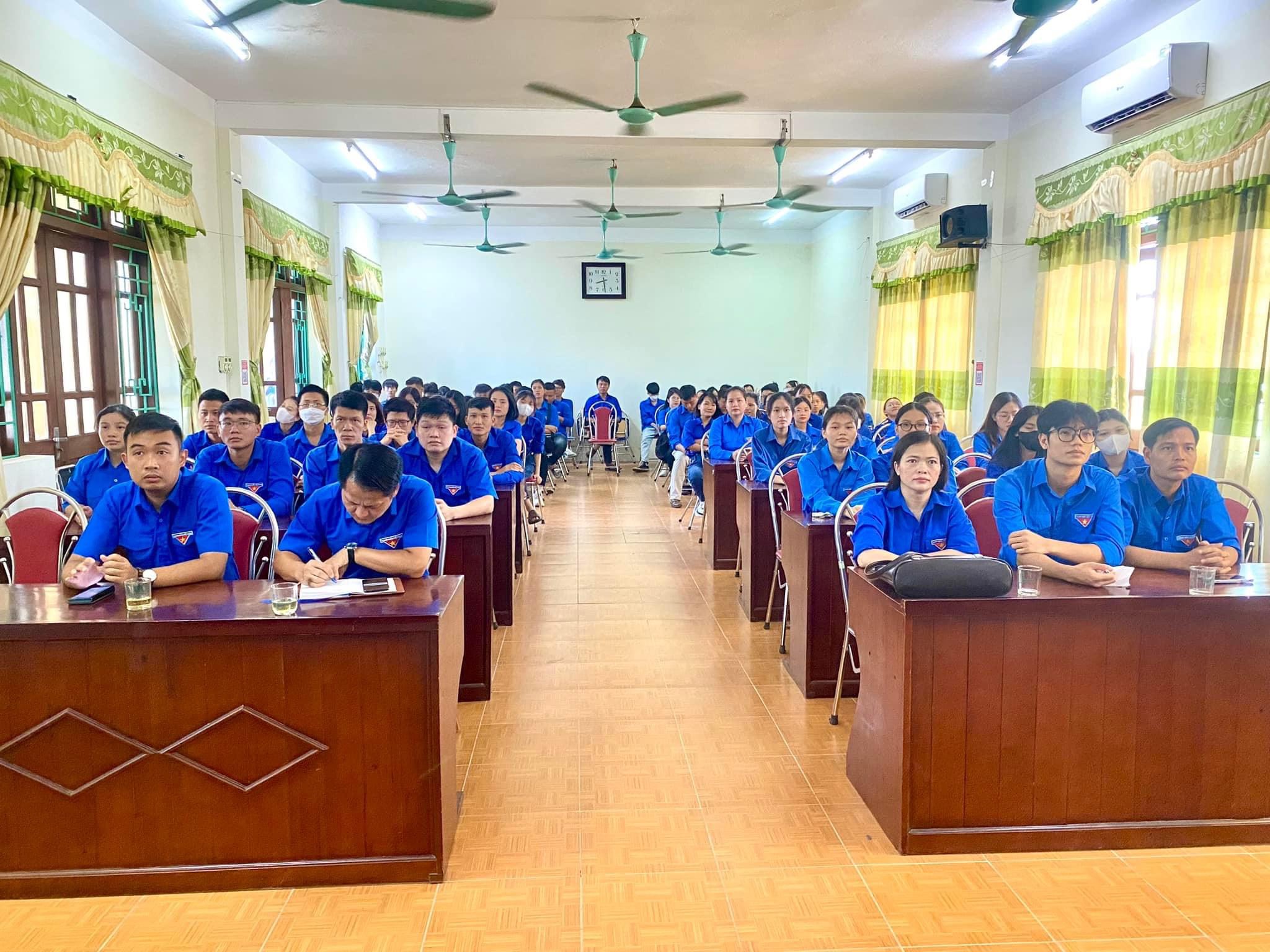 Đoàn trường Cao đẳng nghề Cơ giới Ninh Bình tổ chức học tập 02 chuyên đề  về tư tưởng, đạo đức, phong cách Hồ Chí Minh