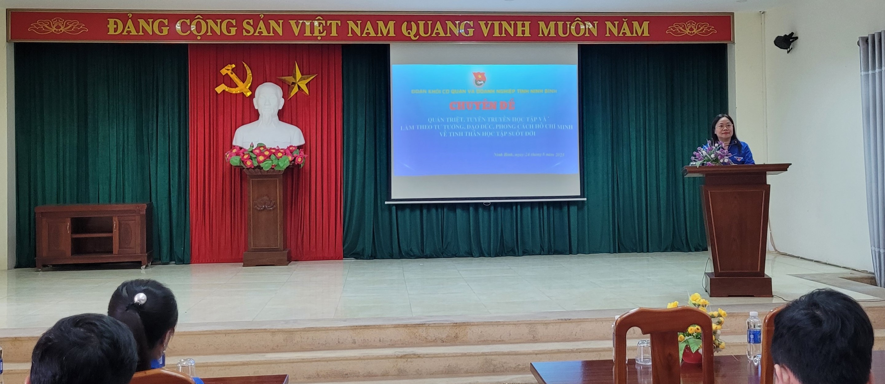 Đoàn khối tổ chức Hội nghị học tập, quán triệt và triển khai hai chuyên đề học tập và làm theo tư tưởng, đạo đức phong cách Hồ Chí Minh trong cán bộ đoàn, đoàn viên, thanh niên năm 2023