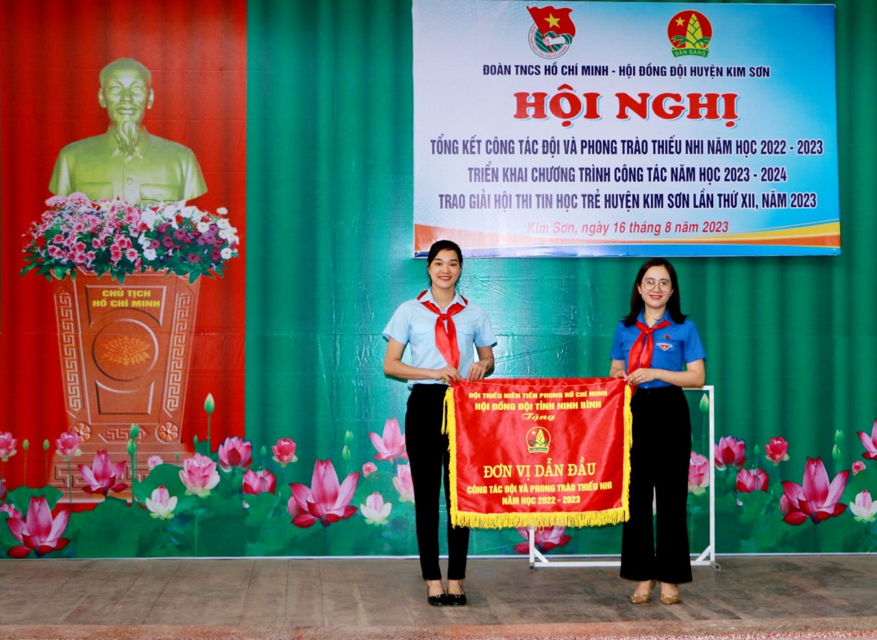 Kim Sơn tổ chức Tổng kết công tác Đội và phong trào thiếu nhi năm học 2022-2023; trao giải Hội thi Tin học trẻ huyện lần thứ XII, năm 2023