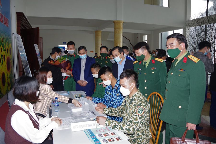 Yên Khánh đón nhận, tư vấn giới thiệu việc làm cho quân nhân xuất ngũ năm 2022