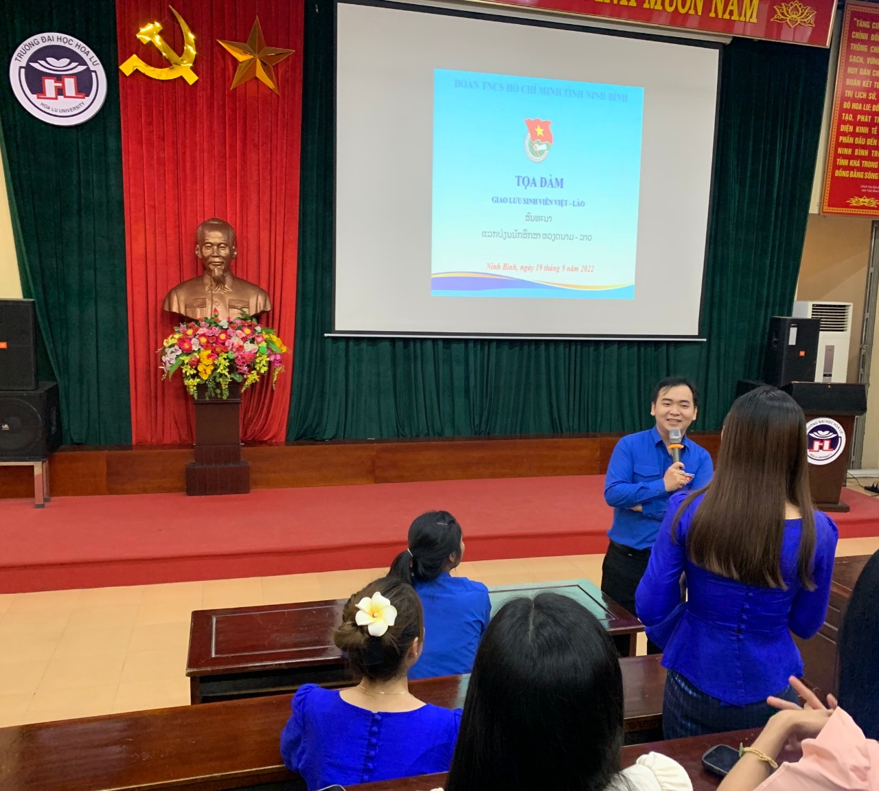 Ban Thường vụ Tỉnh đoàn tổ chức tọa đàm giao lưu sinh viên Việt Nam - Lào