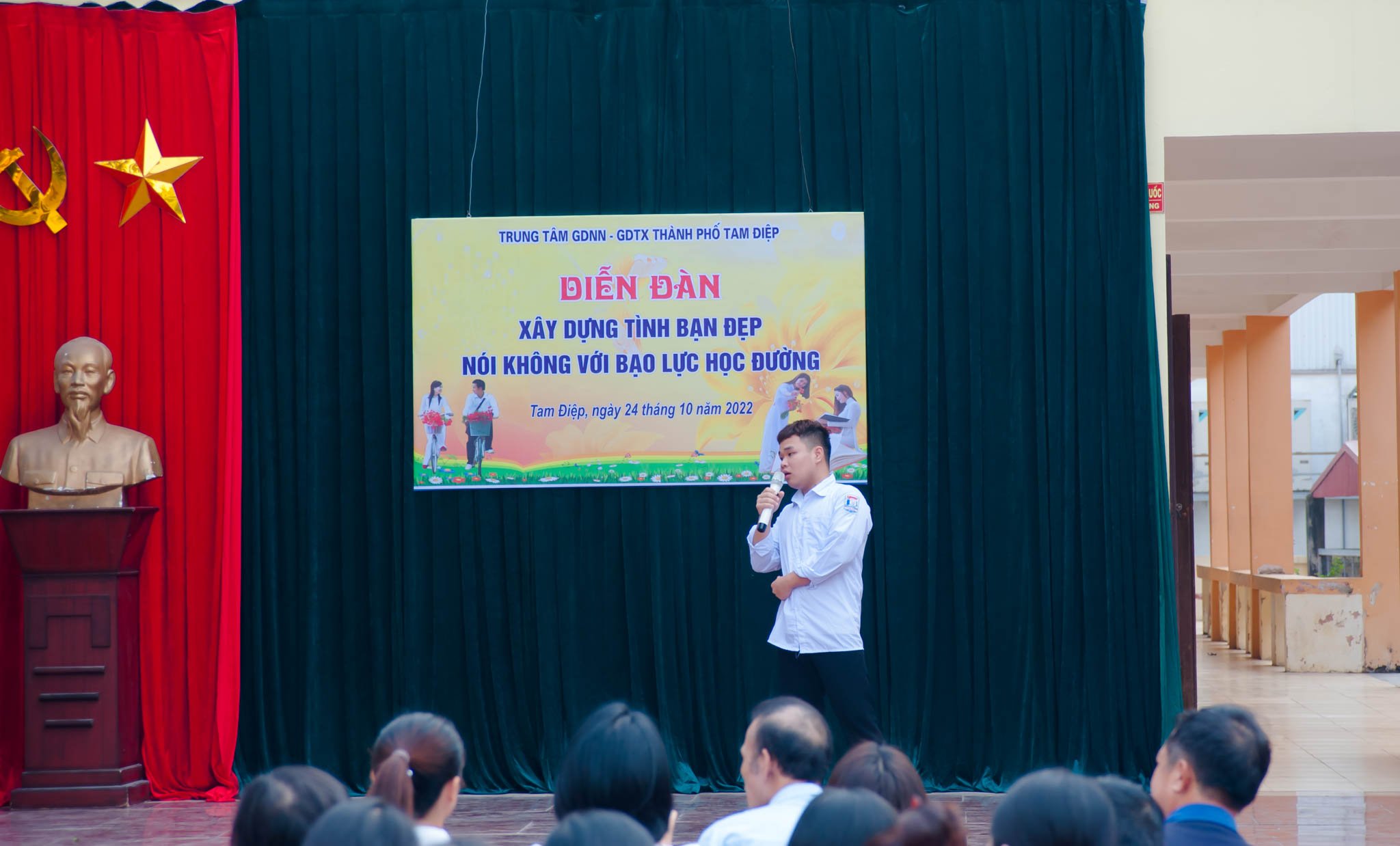 Đoàn trường Trung tâm GDNN-GDTX thành phố Tam Điệp tổ chức Diễn đàn “Xây dựng tình bạn đẹp – Nói không với bạo lực học đường”
